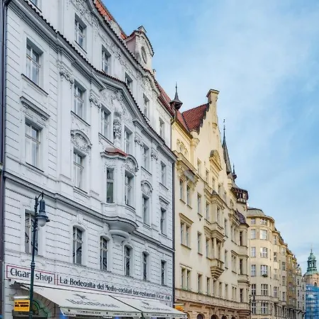 Kaprova - Old Town Apartment