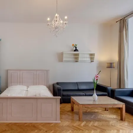 Kaprova - Old Town Apartment *